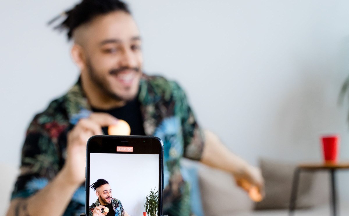 TikTok'ta Marka Olmak: Kurumsal Hesaplar İçin 2026 TikTok Rehberi
